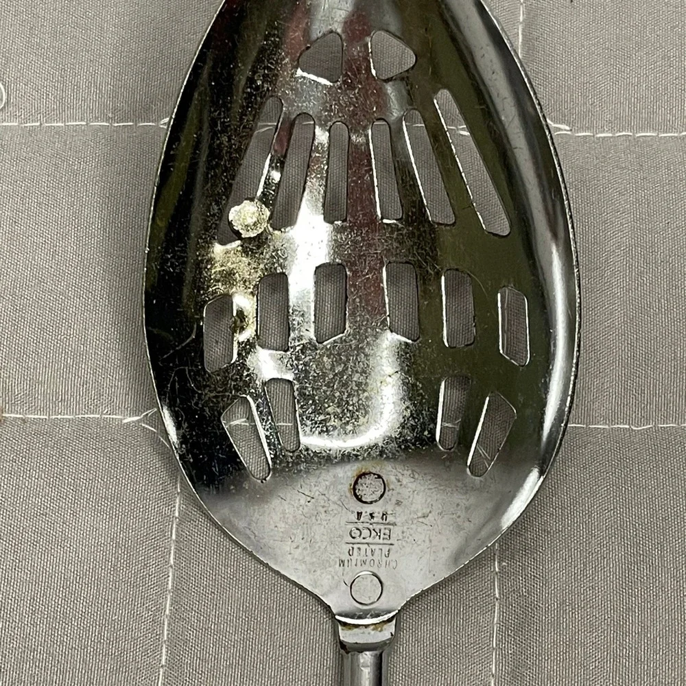 EKCO Vintage Slotted Spoon Chromium Plated Avocado‎ Green Plastic Handle USA